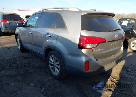 2015 Kia Sorento Ex V6 z USA, uszkodzony, nr VIN 5XYKU4A75FG550832